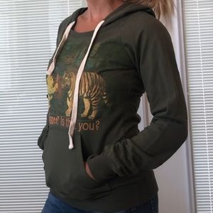 Walt Disney Pooh hoodie small